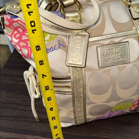 Coach Poppy Beige and Gold Women's shoulder and cross body Bag - Picture 13 of 17